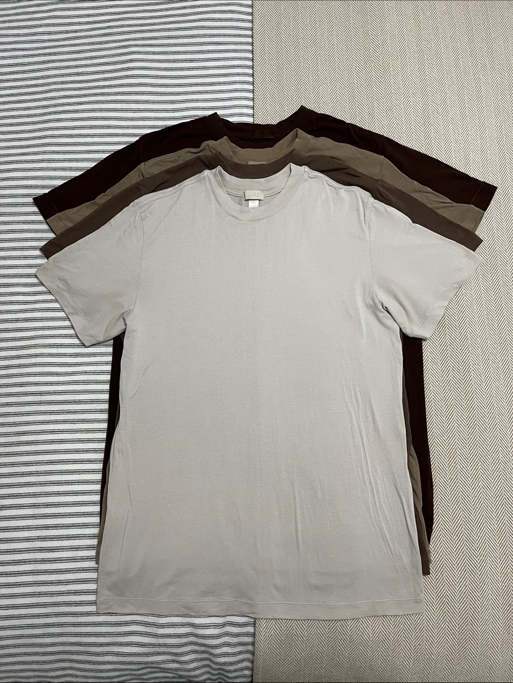 Skims Boyfriend Short Sleeve T-Shirt Oversized Tee Bundle of 4 XXS